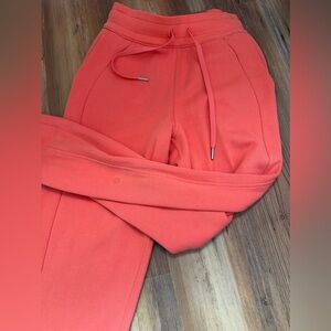 Lululemon scuba high-rise jogger